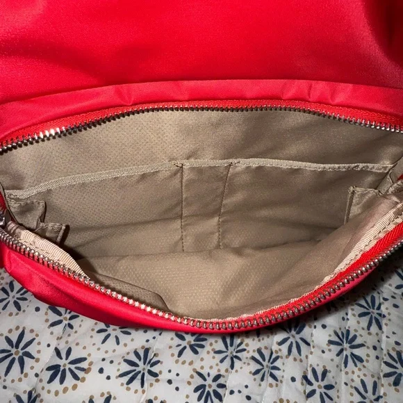 Tumi Meggie Voyageur Red Backpack Nylon Bag Travel Silver NEW - Picture 5 of 8